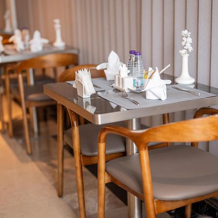 Charli Hotel Jeddah By Ahs Экстерьер фото